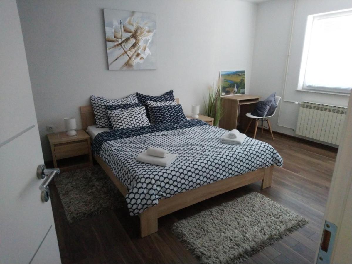 Apartman Danijela Otocac Exterior photo