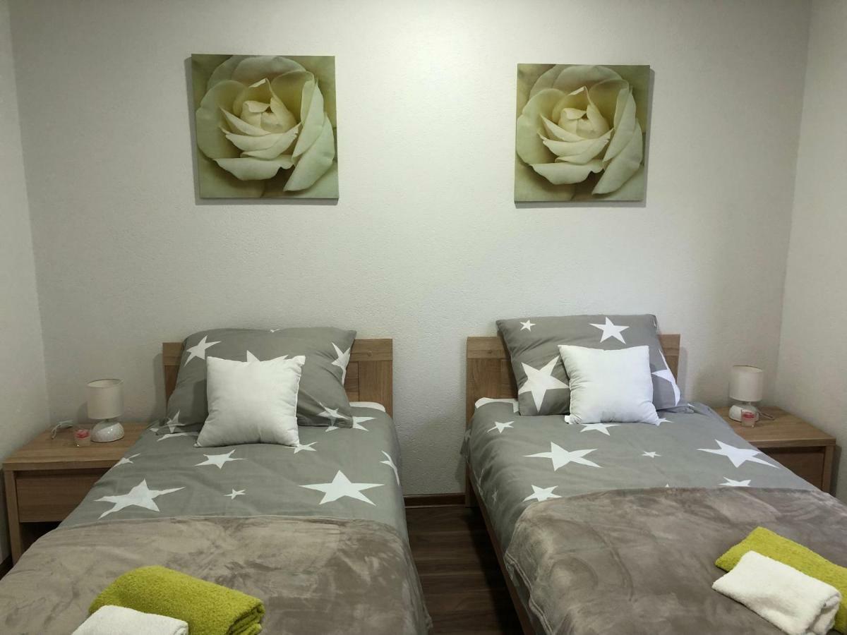 Apartman Danijela Otocac Exterior photo