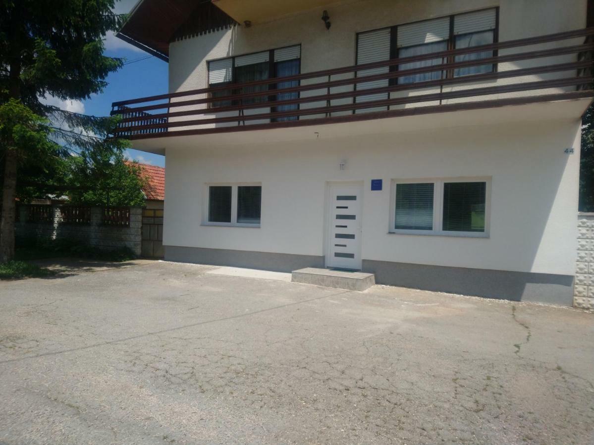 Apartman Danijela Otocac Exterior photo